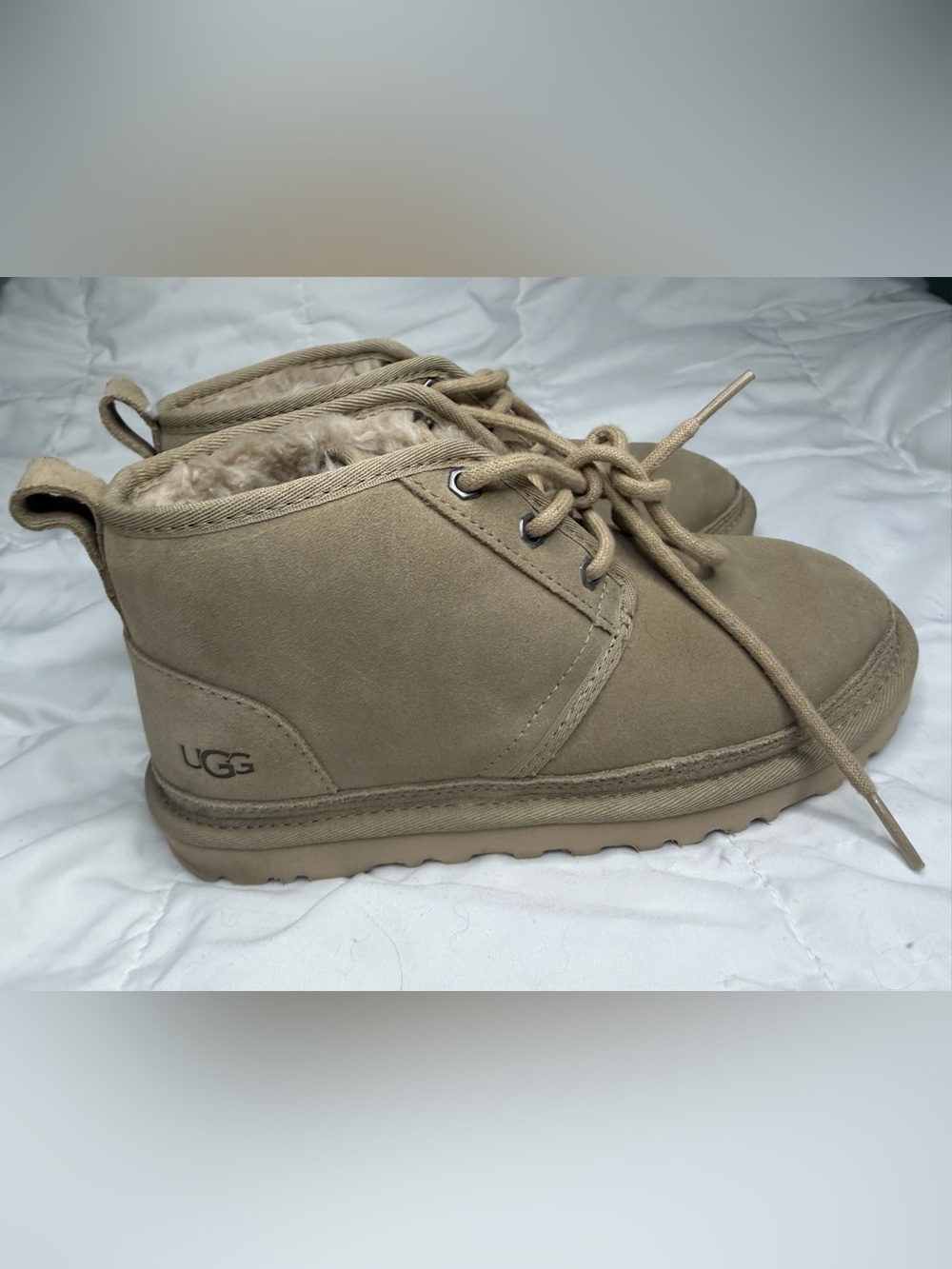 UGG Neumel boots womens